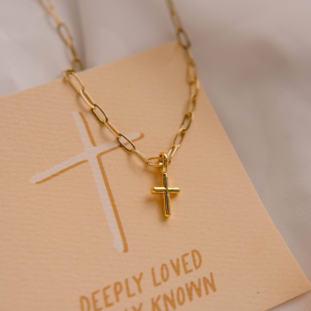 New Dear Heart Deeply Loved Fully Known Elegant Gold Cross Pendant Necklace